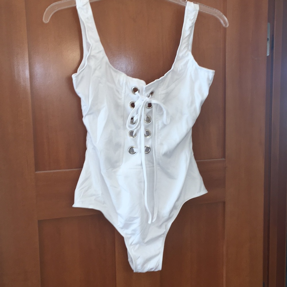 SALE ♥️Lucky Brand New, trendy, looks hot!